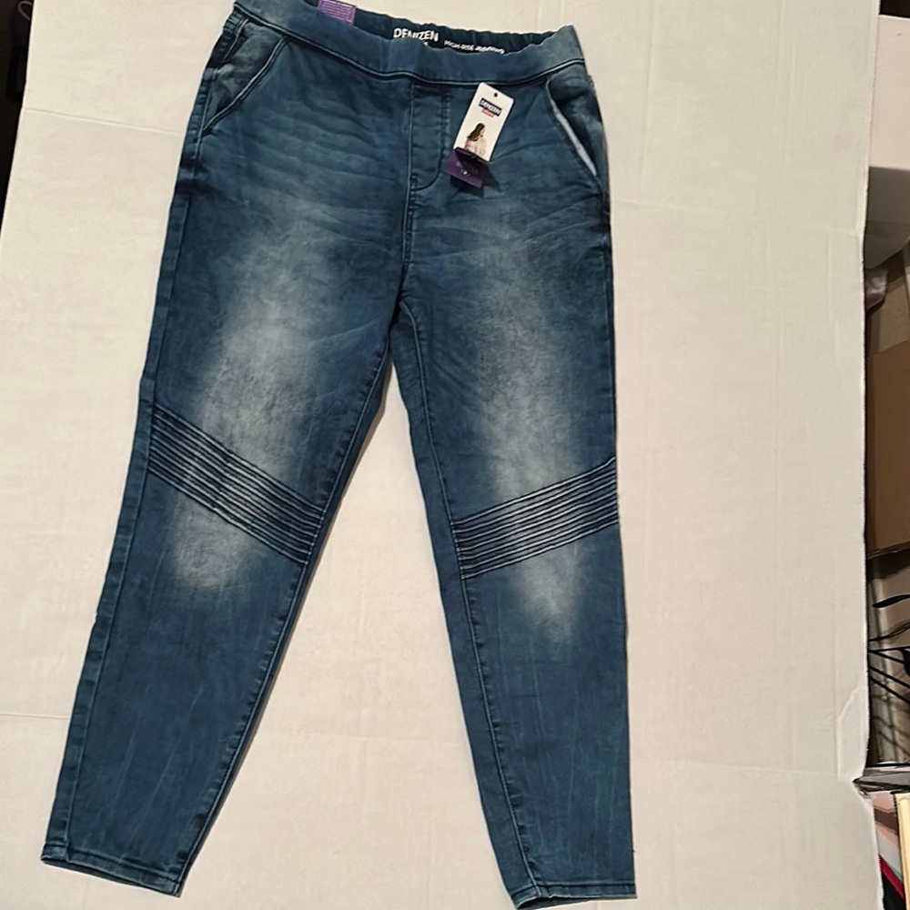 Denizen from Levi's Blue Moto Jeggings with Slim Fit